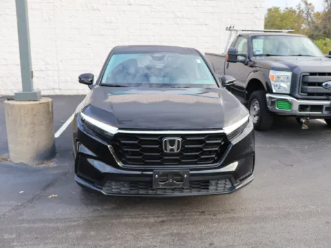 Photos of 2024 Honda CR-V EX-L for sale in Kansas City, MO at Jay Wolfe Honda