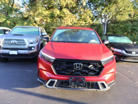Photos of 2025 Honda CR-V Hybrid Sport Touring for sale in Kansas City, MO at Jay Wolfe Honda