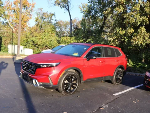 More photos of 2025 Honda CR-V Hybrid Sport Touring at Jay Wolfe Honda, MO