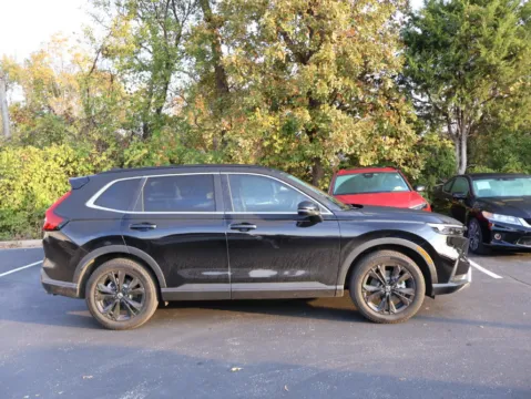 More photos of 2025 Honda CR-V Hybrid Sport Touring at Jay Wolfe Honda, MO
