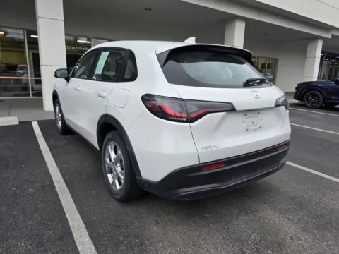 More photos of 2023 Honda HR-V LX at Jay Wolfe Honda, MO