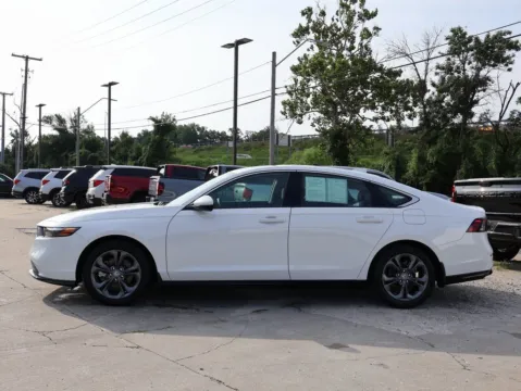 More photos of 2025 Honda Accord Hybrid EX-L at Jay Wolfe Honda, MO