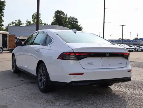 More photos of 2025 Honda Accord Hybrid EX-L at Jay Wolfe Honda, MO