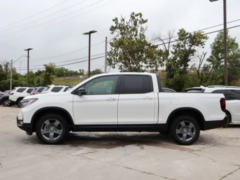 More photos of 2025 Honda Ridgeline TrailSport at Jay Wolfe Honda, MO