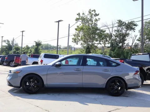 More photos of 2025 Honda Accord Hybrid Sport-L at Jay Wolfe Honda, MO