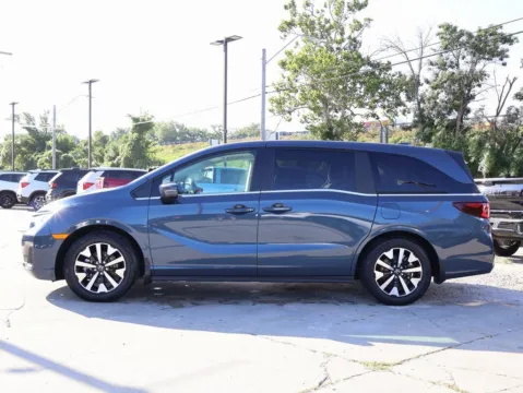 More photos of 2025 Honda Odyssey EX-L at Jay Wolfe Honda, MO