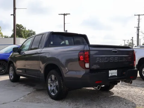 More photos of 2025 Honda Ridgeline TrailSport at Jay Wolfe Honda, MO