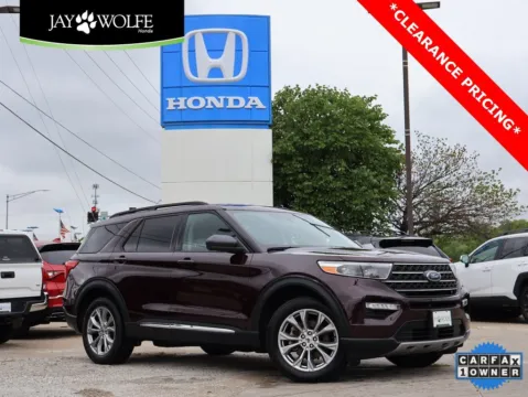 Red 2022 Ford Explorer XLT for sale in Kansas City, MO