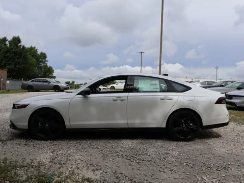 More photos of 2025 Honda Accord Hybrid Sport-L at Jay Wolfe Honda, MO