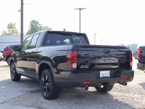 More photos of 2025 Honda Ridgeline Black Edition at Jay Wolfe Honda, MO