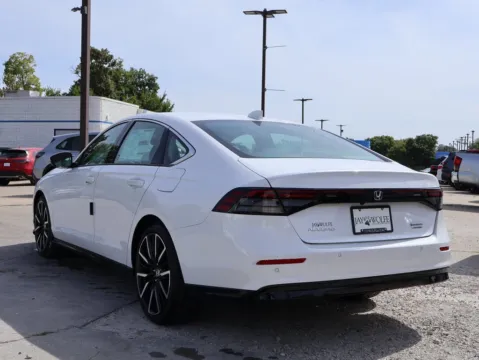 More photos of 2025 Honda Accord Hybrid Touring at Jay Wolfe Honda, MO