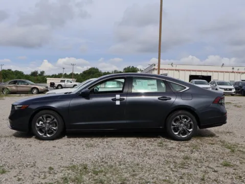 More photos of 2025 Honda Accord Hybrid EX-L at Jay Wolfe Honda, MO