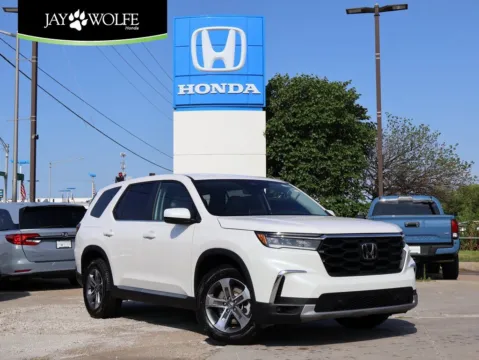 White 2025 Honda Pilot EX-L for sale in Kansas City, MO