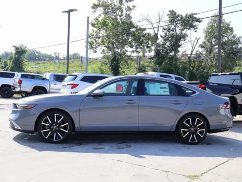 More photos of 2025 Honda Accord Hybrid Touring at Jay Wolfe Honda, MO