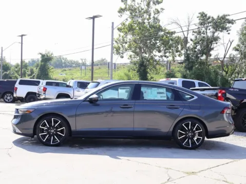 More photos of 2025 Honda Accord Hybrid Touring at Jay Wolfe Honda, MO