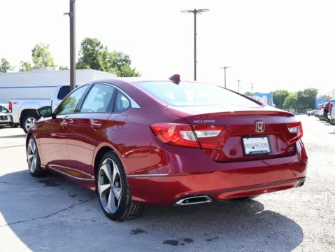 More photos of 2020 Honda Accord Sedan Touring at Jay Wolfe Honda, MO