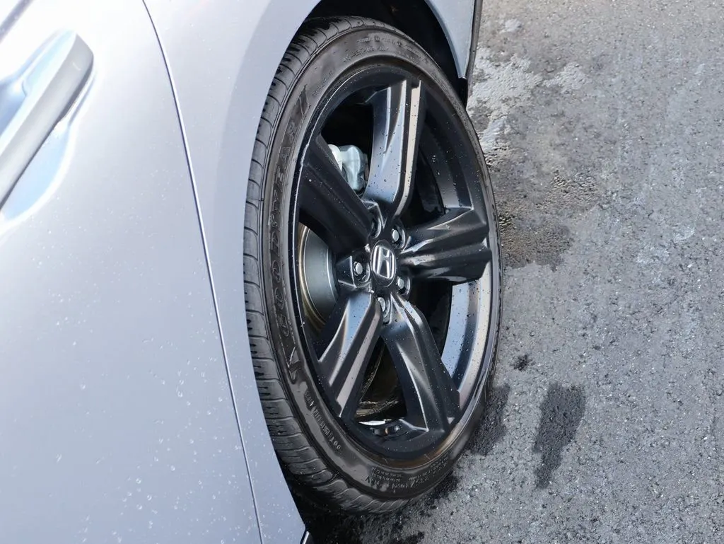 2025 Honda Accord Hybrid Sport-L - Photo 32