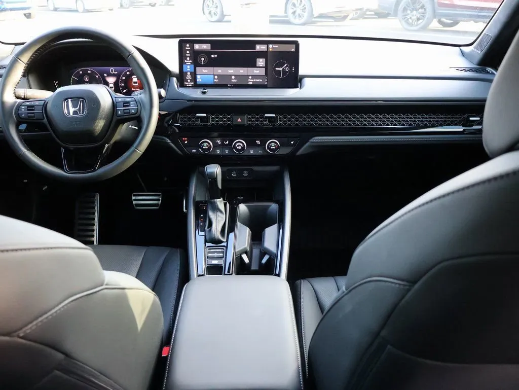 2025 Honda Accord Hybrid Sport-L - Photo 13