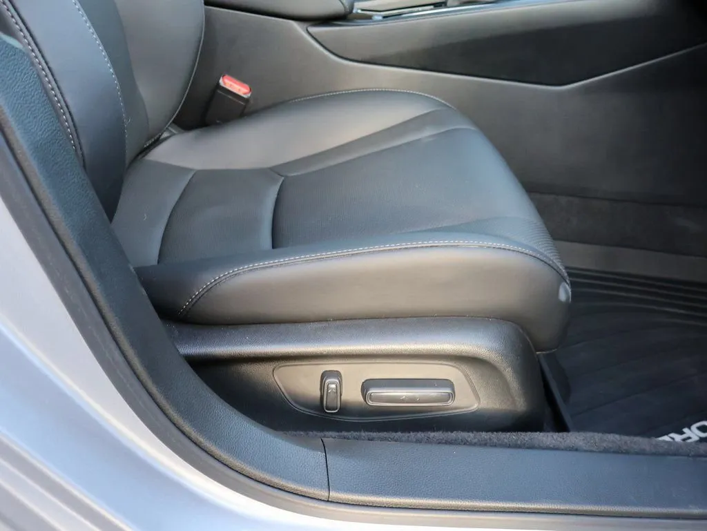 2025 Honda Accord Hybrid Sport-L - Photo 10