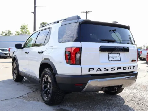 More photos of 2026 Honda Passport TrailSport Elite at Jay Wolfe Honda, MO