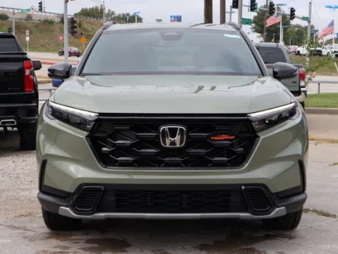Photos of 2026 Honda CR-V Hybrid TrailSport for sale in Kansas City, MO at Jay Wolfe Honda