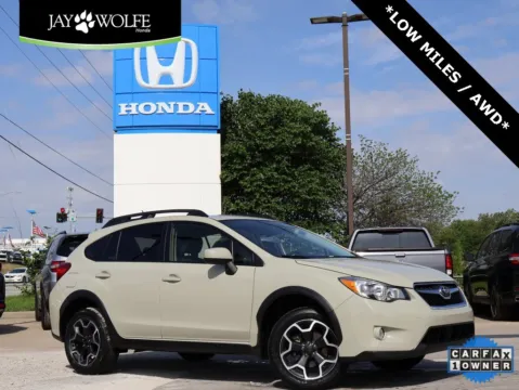 Beige 2015 Subaru XV Crosstrek Premium for sale in Kansas City, MO
