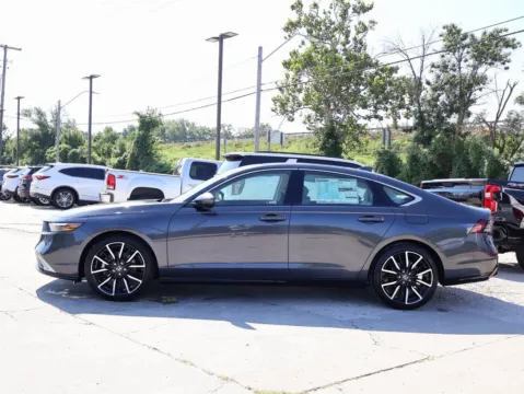 More photos of 2025 Honda Accord Hybrid Touring at Jay Wolfe Honda, MO