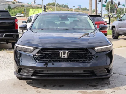 Photos of 2025 Honda Accord Sedan SE for sale in Kansas City, MO at Jay Wolfe Honda