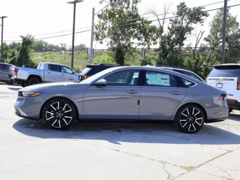 More photos of 2025 Honda Accord Hybrid Touring at Jay Wolfe Honda, MO
