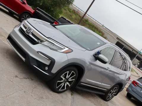 Another view of 2022 Honda Pilot Elite for sale in Kansas City, MO at Jay Wolfe Honda