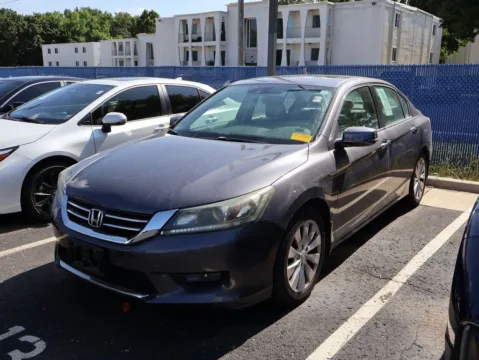 More photos of 2015 Honda Accord Sedan EX-L at Jay Wolfe Honda, MO