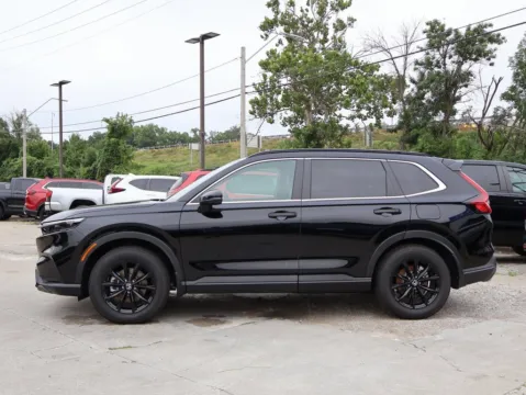 More photos of 2025 Honda CR-V Hybrid Sport-L at Jay Wolfe Honda, MO