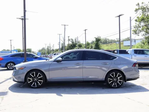 More photos of 2024 Honda Accord Hybrid Touring at Jay Wolfe Honda, MO