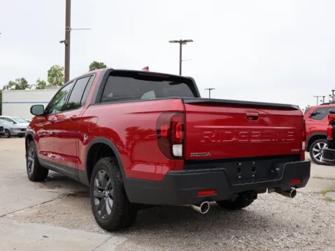 More photos of 2024 Honda Ridgeline Sport at Jay Wolfe Honda, MO