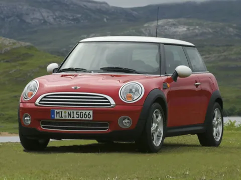 White 2009 MINI Cooper Hardtop for sale in Kansas City, MO
