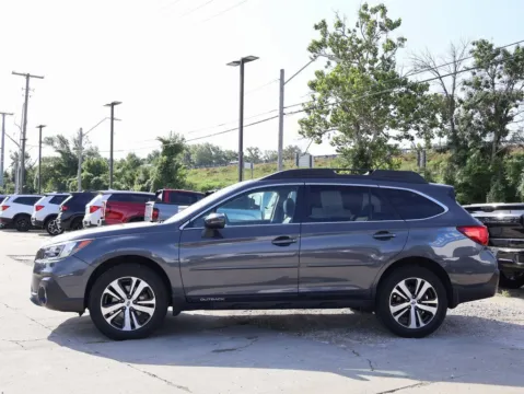 More photos of 2018 Subaru Outback Limited at Jay Wolfe Honda, MO