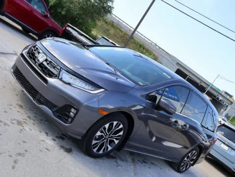 Another view of 2025 Honda Odyssey Elite for sale in Kansas City, MO at Jay Wolfe Honda