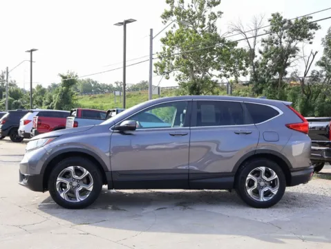 More photos of 2018 Honda CR-V EX-L at Jay Wolfe Honda, MO