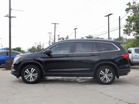 More photos of 2016 Honda Pilot EX-L at Jay Wolfe Honda, MO
