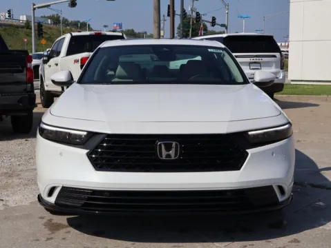 Photos of 2025 Honda Accord Hybrid EX-L for sale in Kansas City, MO at Jay Wolfe Honda