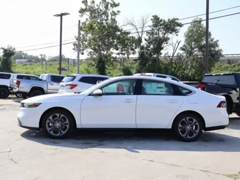 More photos of 2025 Honda Accord Hybrid EX-L at Jay Wolfe Honda, MO