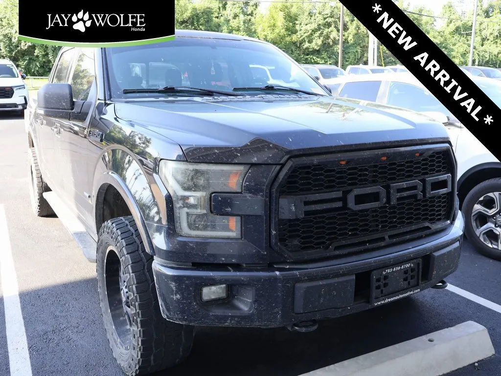 Black 2016 Ford F-150 XLT for sale in Kansas City, MO