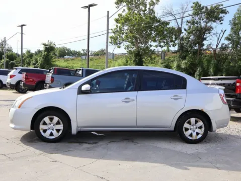 More photos of 2012 Nissan Sentra 2.0 at Jay Wolfe Honda, MO