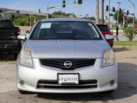 Photos of 2012 Nissan Sentra 2.0 for sale in Kansas City, MO at Jay Wolfe Honda
