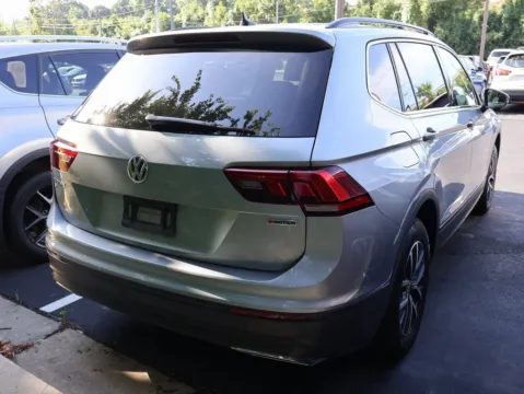 More photos of 2019 Volkswagen Tiguan SEL at Jay Wolfe Honda, MO