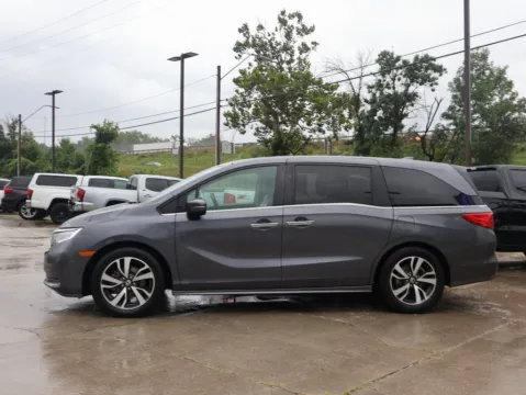 More photos of 2021 Honda Odyssey Touring at Jay Wolfe Honda, MO