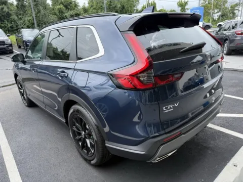 More photos of 2025 Honda CR-V Hybrid Sport-L at Jay Wolfe Honda, MO