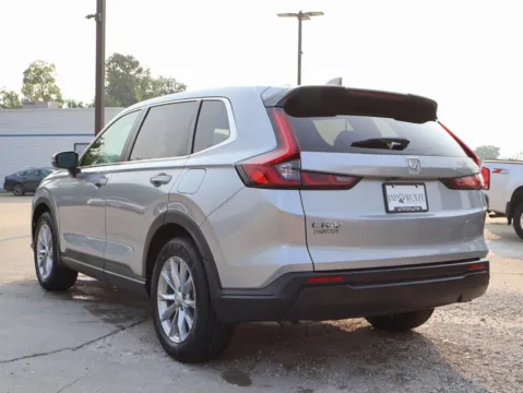 More photos of 2023 Honda CR-V EX-L at Jay Wolfe Honda, MO