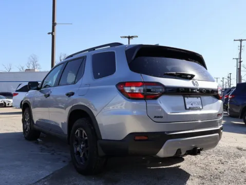 More photos of 2025 Honda Pilot TrailSport at Jay Wolfe Honda, MO