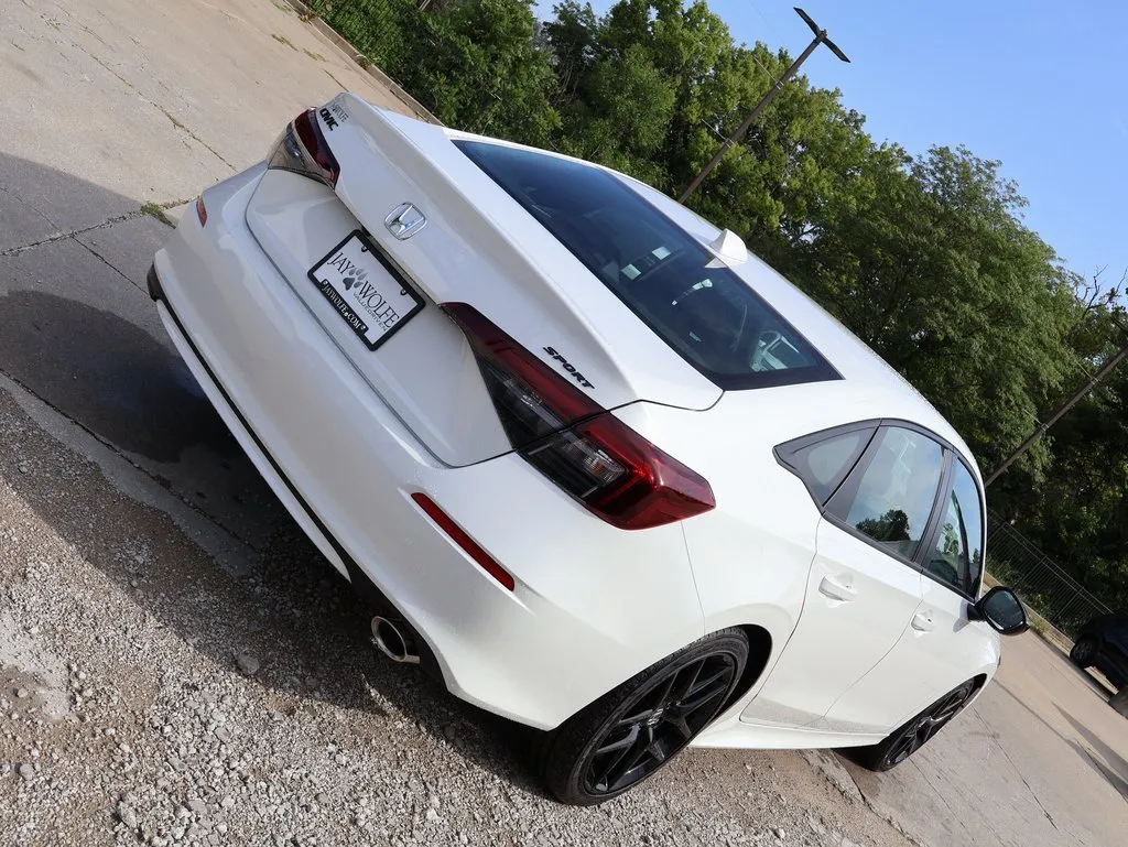 2026 Honda Civic Sport photo 2